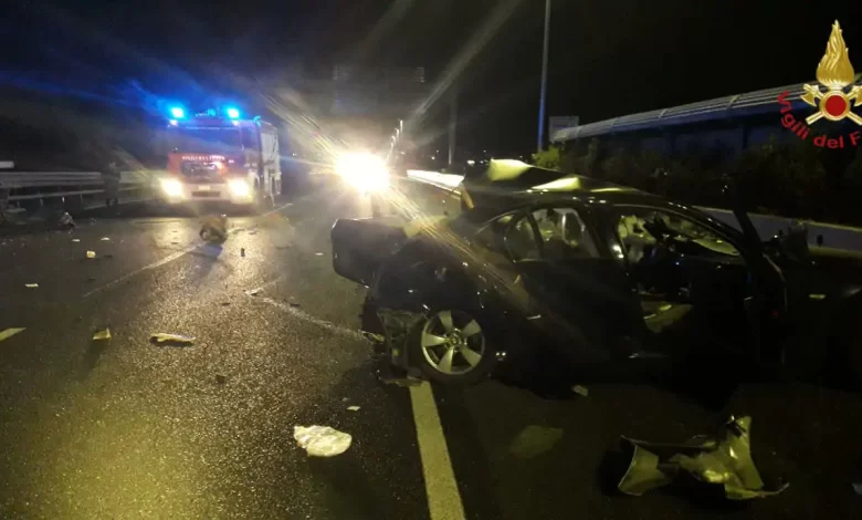 Auto contro il guardrail sul GRA