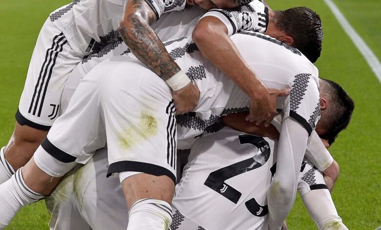 LE PAGELLE DEL TIFOSO BIANCONERO A CURA DI MARCO SANFELICI