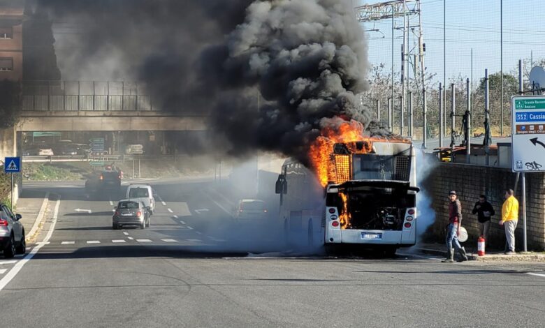 bus a fuoco