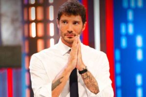 Affari Tuoi Stefano De Martino