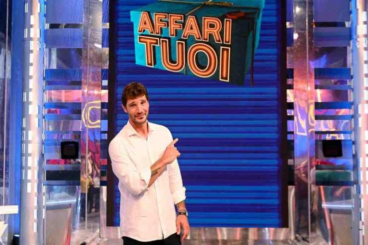 Affari Tuoi Stefano De Martino 