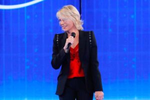 Amici 24 Maria De Filippi