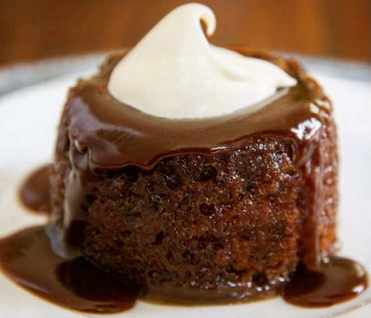 Sticky toffee pudding 