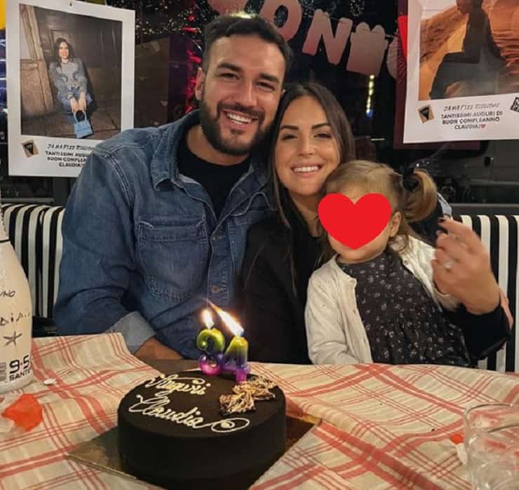 lorenzo riccardi e claudia dionigi con la figlia maria vittoria