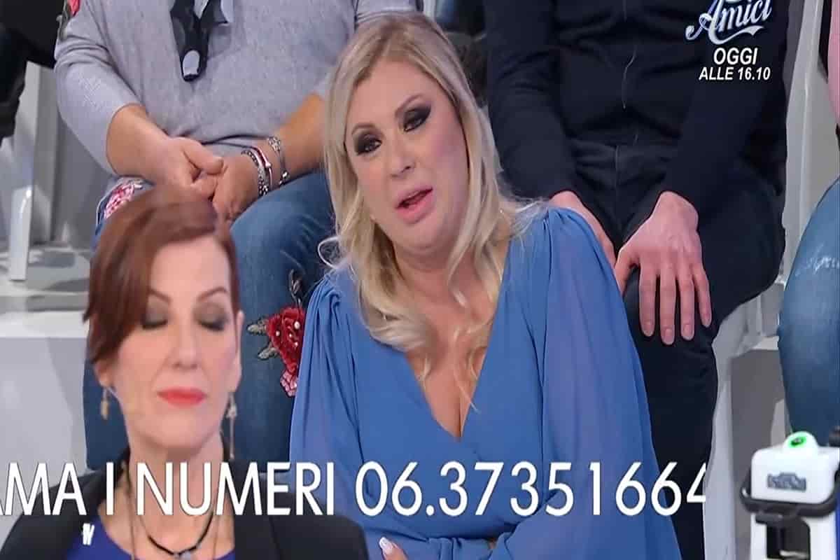 tina cipollari piange a uomini e donne