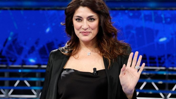 elisa isoardi pompieri natale 