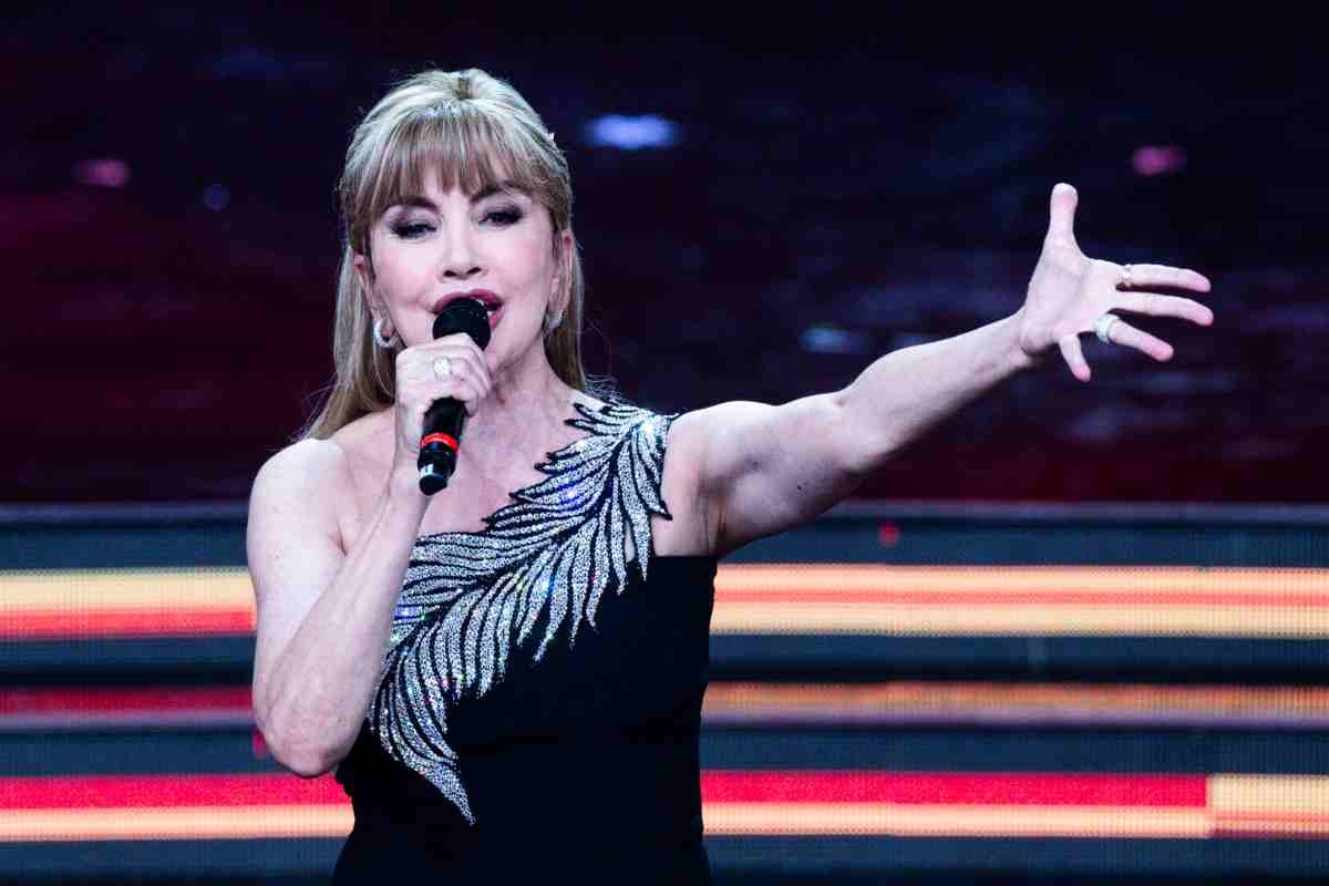 ballando con le stelle carlucci giuria 