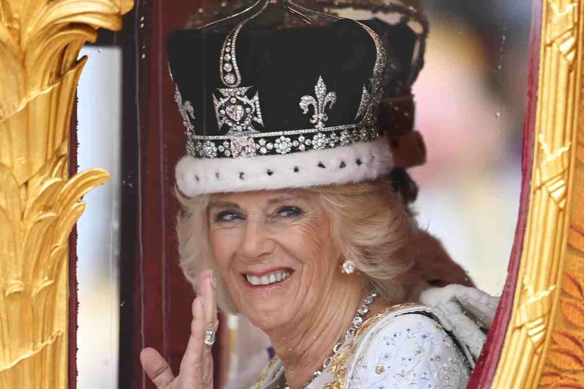 chi sono le dame di compagnia della regina camilla 