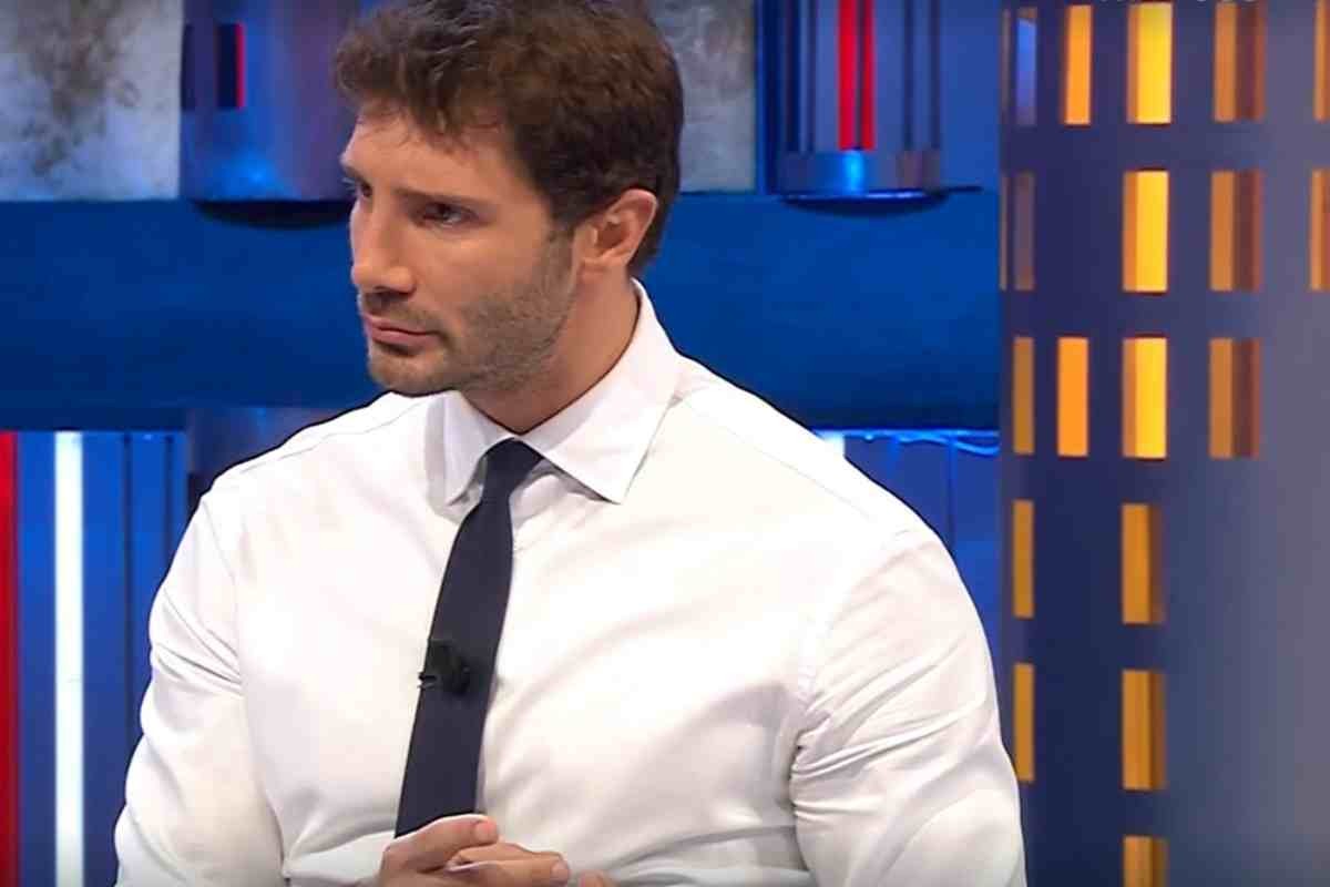 stefano de martino affari tuoi lasciateci fare in pace 